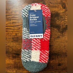 NWT Old Navy Plaid Gripper Socks